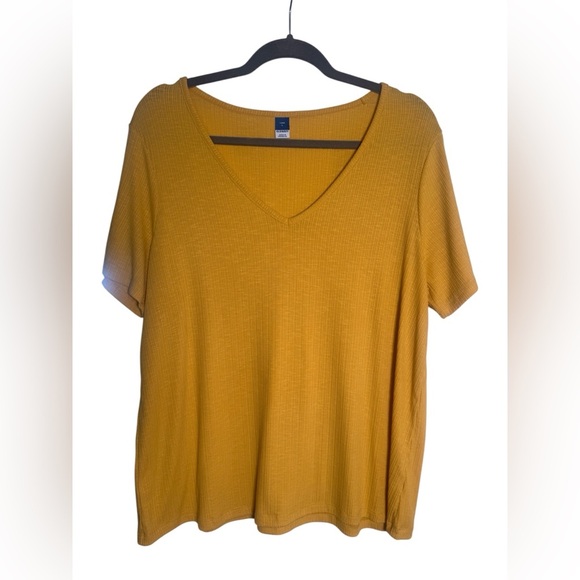 Old Navy Luxe V-Neck Short Sleeve Tee Gold Large Fall - Picture 1 of 3